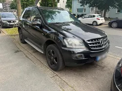 Schwarz Gebraucht 2008 Mercedes ML320 SUV | 6.800 € (Fairer Preis)