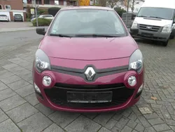 Fuchsiaviolett Gebraucht 2012 Renault Twingo Expression Kleinwagen | 2.990 € (Fairer Preis)