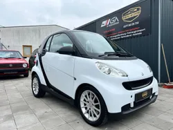 Schwarz Gebraucht 2008 Smart ForTwo Coupé Basis Coupé | 2.900 €