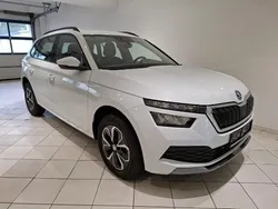 Weiß Gebraucht 2024 Skoda Kamiq SUV | 20.990 € (Fairer Preis)