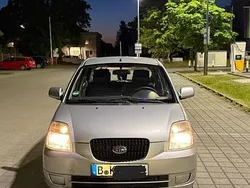 Silber Gebraucht 2007 Kia Picanto 2 Kleinwagen | 1.650 € (Fairer Preis)