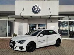 Weiß Gebraucht 2023 Audi A3 Limousine | 26.390 € (Fairer Preis)