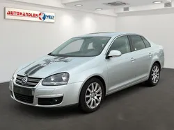 Silber Gebraucht 2006 VW Jetta Sportline Limousine | 1.599 € (Superpreis)