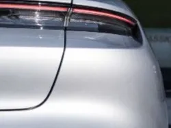 Silber Gebraucht 2020 Porsche Taycan Turbo S Limousine | 74.000 € (Fairer Preis)