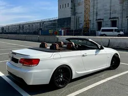 Weiß Gebraucht 2009 BMW 330 Cabriolet M Sport Cabrio | 12.000 € (Teuer)