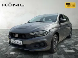 Grau Gebraucht 2023 Fiat Tipo Basis Limousine | 25.989 € (Teuer)