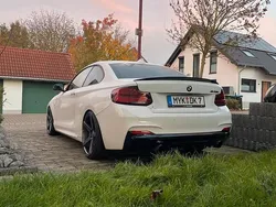 Weiß Gebraucht 2016 BMW M235 Performance Coupé | 28.000 € (Teuer)