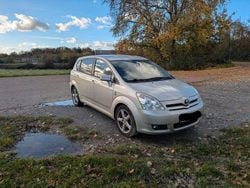 Grau Gebraucht 2007 Toyota Corolla Verso Sol Van / Kleinbus | 2.600 € (Fairer Preis)