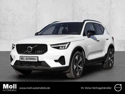 Weiss Gebraucht 2023 Volvo XC40 Plus SUV | 36.140 € (Guter Preis)