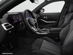 Grau Gebraucht 2024 BMW 330e Kombi | 54.705 €