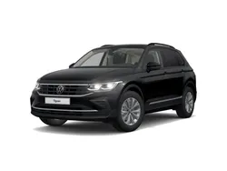 Deep black perleffekt (metallic) Gebraucht 2023 VW Tiguan Life SUV | 31.950 € (Etwas zu teuer)