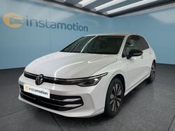 Weiß Gebraucht 2024 VW Golf VIII Kleinwagen | 28.249 € (Fairer Preis)