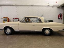 Beige Gebraucht 1965 Mercedes 220 SE Coupé | 37.900 €