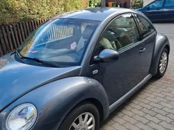 Grau Gebraucht 2002 VW Beetle Kleinwagen | 2.200 € (Fairer Preis)