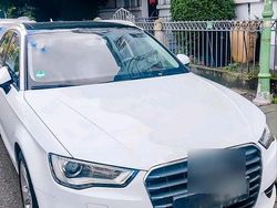 Weiß Gebraucht 2015 Audi A3 Sportback Kleinwagen | 13.500 € (Fairer Preis)