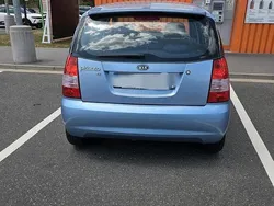 Blau Gebraucht 2008 Kia Picanto Kleinwagen | 950 € (Guter Preis)