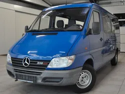 Blau Gebraucht 2001 Mercedes Sprinter Van | 6.490 €