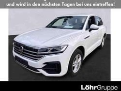 Pure white Gebraucht 2021 VW Touareg R-line SUV | 44.440 € (Guter Preis)