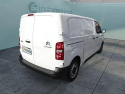 Weiß Gebraucht 2021 Citroën Jumpy Van / Kleinbus | 25.699 € (Teuer)
