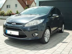 Grau Gebraucht 2009 Ford Fiesta Titanium Kleinwagen | 3.250 € (Fairer Preis)