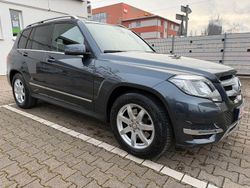 Grau Gebraucht 2015 Mercedes GLK220 SUV | 19.600 € (Fairer Preis)