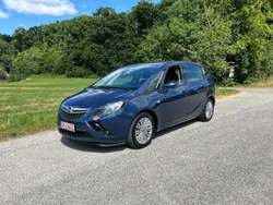 Blau Gebraucht 2016 Opel Zafira Tourer Edition Van / Kleinbus | 12.900 € (Etwas zu teuer)