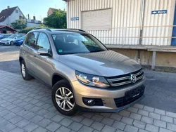 Braun Gebraucht 2012 VW Tiguan Trendline SUV | 7.799 € (Guter Preis)