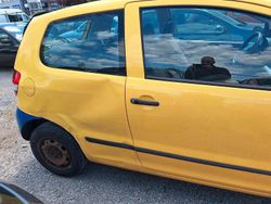 Gelb Gebraucht 2005 VW Fox Kleinwagen | 300 € (Superpreis)