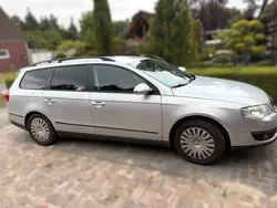 Silber Gebraucht 2009 VW Passat Trendline Kombi | 3.199 € (Guter Preis)