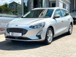 Silber Gebraucht 2021 Ford Focus Cool & Connect Kombi | 15.900 € (Superpreis)