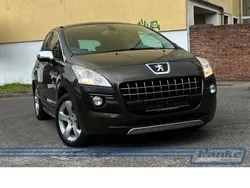 Lackierung hickory braun/metalliclackie (metallic) Gebraucht 2011 Peugeot 3008 Platinum SUV | 6.990 € (Teuer)