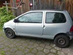 Grau Gebraucht 2001 Renault Twingo Liberty Kleinwagen | 400 €