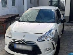 Weiß Gebraucht 2010 Citroën DS3 Kleinwagen | 1.500 €