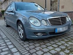 Grau Gebraucht 2007 Mercedes E320 Avantgarde Kombi | 4.500 € (Etwas zu teuer)