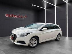 Weiß Gebraucht 2016 Hyundai i40 Classic Kombi | 6.900 € (Fairer Preis)