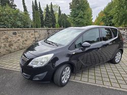 Schwarz Gebraucht 2011 Opel Meriva Van / Kleinbus | 4.999 € (Fairer Preis)