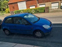 Blau Gebraucht 2003 Ford Fiesta Kleinwagen | 900 € (Guter Preis)