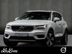 Weiss Gebraucht 2022 Volvo XC40 SUV | 30.450 € (Guter Preis)