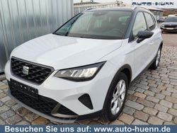 Weiss metallic/dach grau Gebraucht 2022 Seat Arona FR SUV | 17.490 € (Guter Preis)