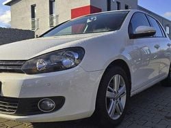 Weiß Gebraucht 2009 VW Golf VI Comfortline Limousine | 3.990 € (Fairer Preis)