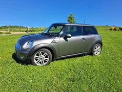 Grau Gebraucht 2009 Mini ONE Kleinwagen | 8.990 €