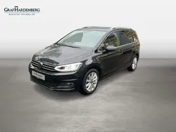 Schwarz Gebraucht 2024 VW Touran Highline Van / Kleinbus | 36.710 € (Fairer Preis)