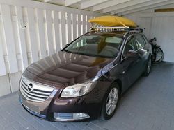 Braun Gebraucht 2013 Opel Insignia Kombi | 7.000 € (Etwas zu teuer)