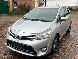 Silber Gebraucht 2014 Toyota Verso Van / Kleinbus | 8.500 € (Fairer Preis)
