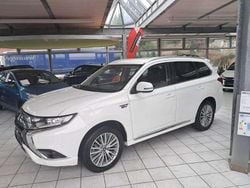 Andenweiß Gebraucht 2021 Mitsubishi Outlander P-HEV Basis SUV | 18.580 € (Guter Preis)
