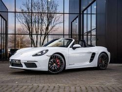 Weiß Gebraucht 2016 Porsche 718 Boxster S Cabrio | 59.995 € (Teuer)
