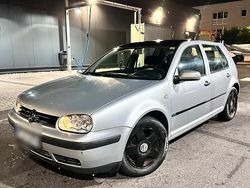 Grau Gebraucht 2000 VW Golf IV Kleinwagen | 1.700 € (Guter Preis)