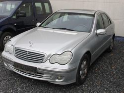 Silber Gebraucht 2001 Mercedes C200 Elegance Limousine | 3.800 € (Etwas zu teuer)