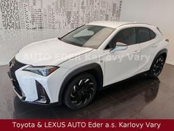 Weiß Gebraucht 2019 Lexus UX 250h Sport Line SUV | 23.800 € (Etwas zu teuer)