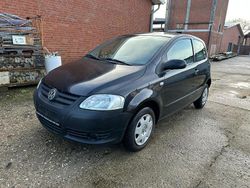 Schwarz Gebraucht 2007 VW Fox Kleinwagen | 1.300 € (Fairer Preis)